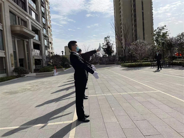 常州小區(qū)保安(圖1)